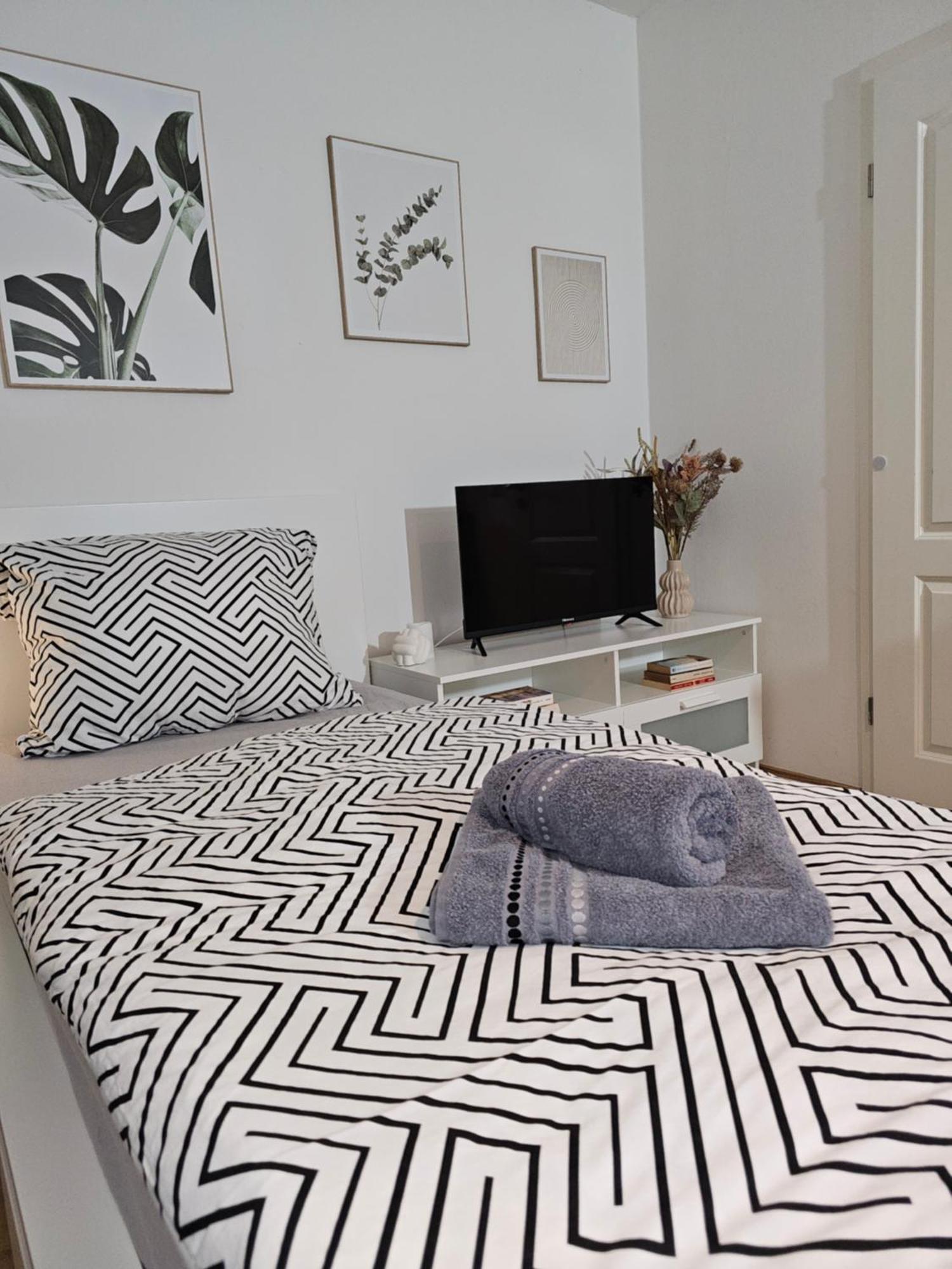 Modern Studio Near Duesseldorf Airport & Messe/Fair Meerbusch Eksteriør billede