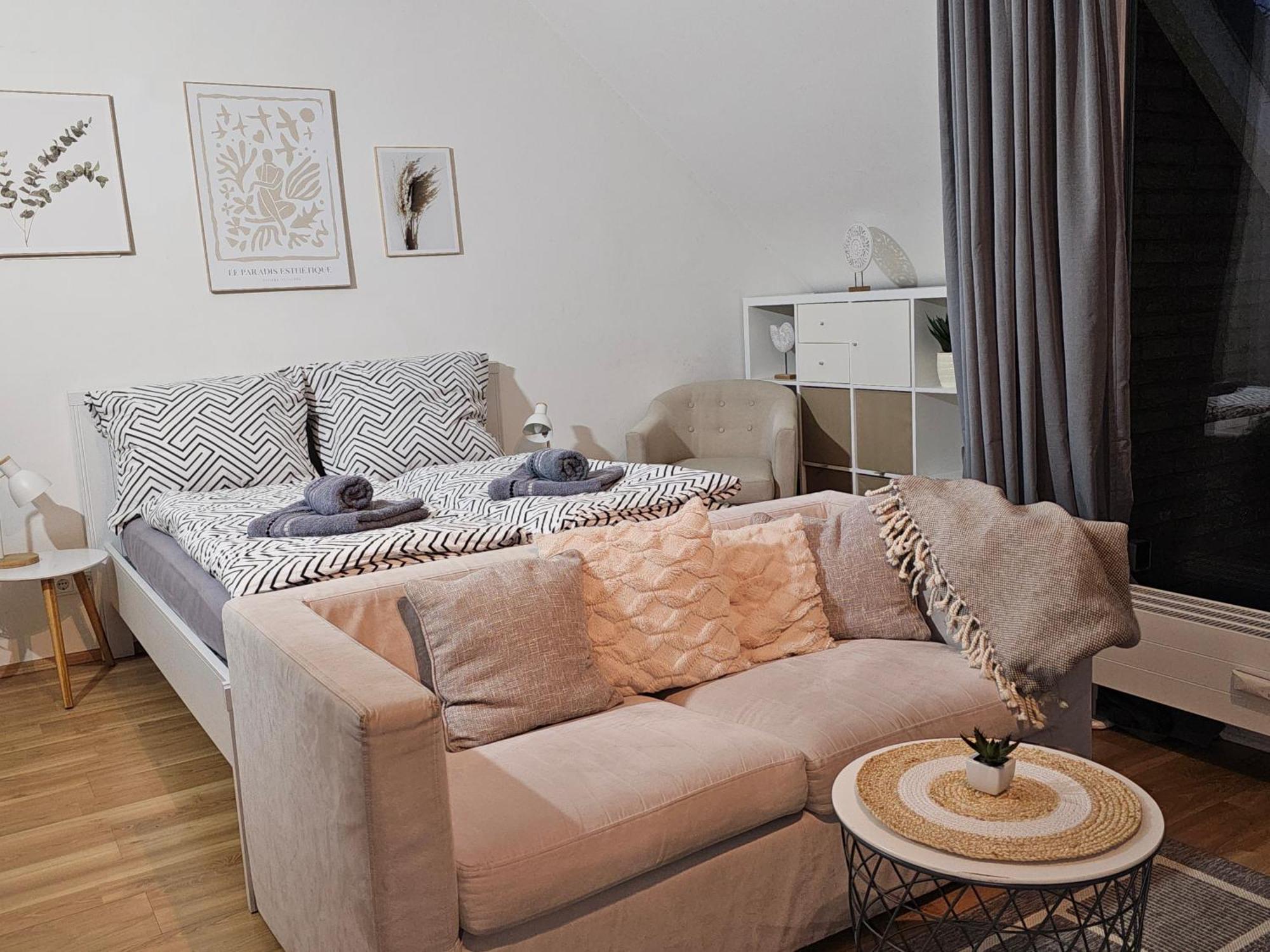 Modern Studio Near Duesseldorf Airport & Messe/Fair Meerbusch Eksteriør billede
